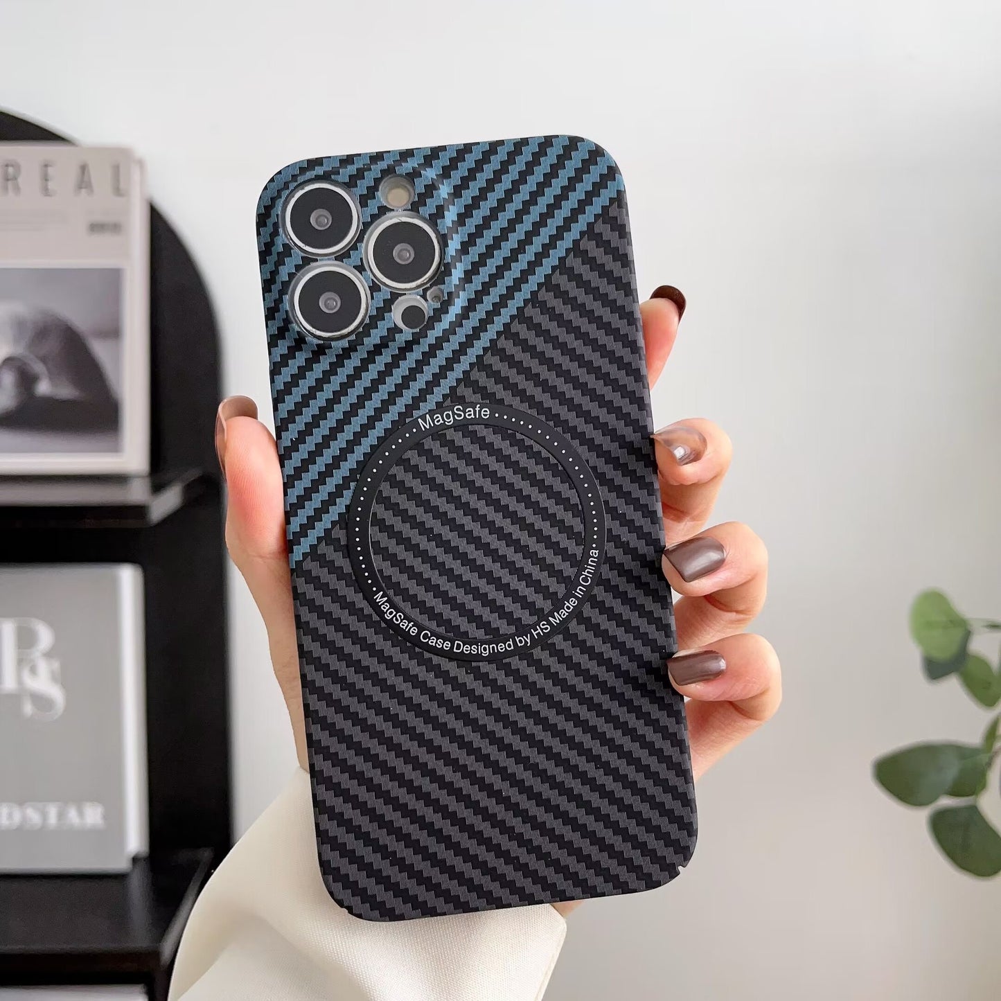 Fully wrapped carbon fiber pattern magnetic mobile phone case