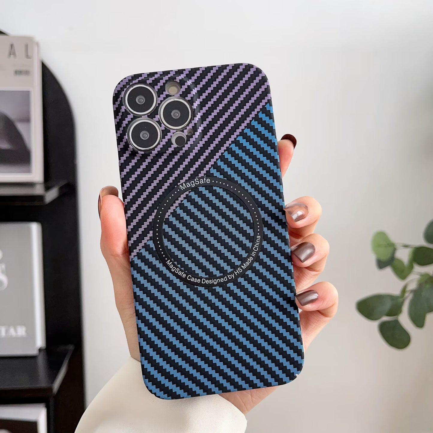 Fully wrapped carbon fiber pattern magnetic mobile phone case