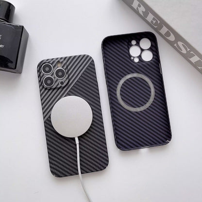 Fully wrapped carbon fiber pattern magnetic mobile phone case